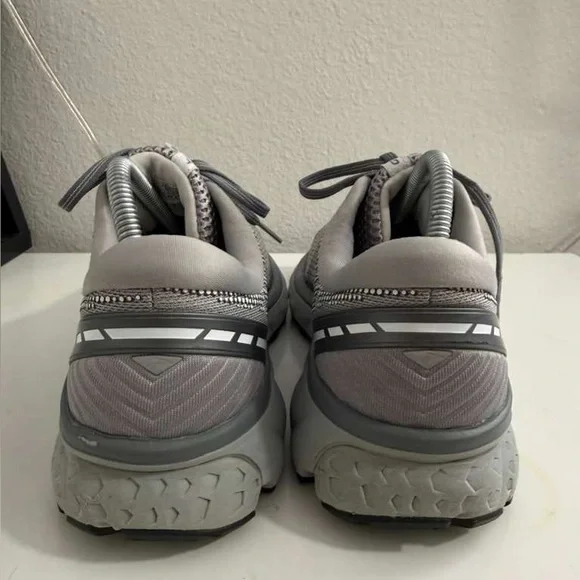 Brooks ghost 11 Men's Athletic Gray Sneakers - Picture 3 of 8